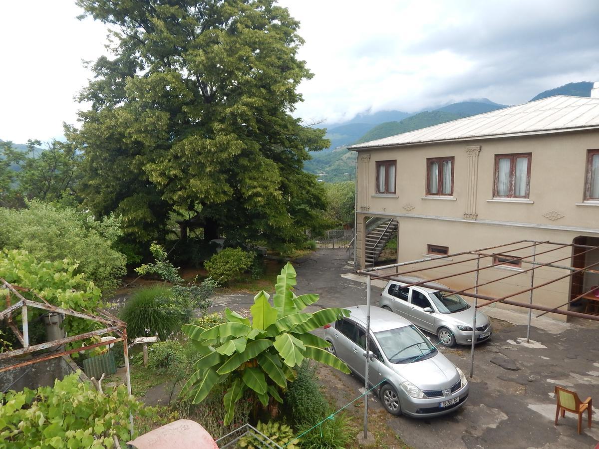 Savanna House Jvari Екстериор снимка