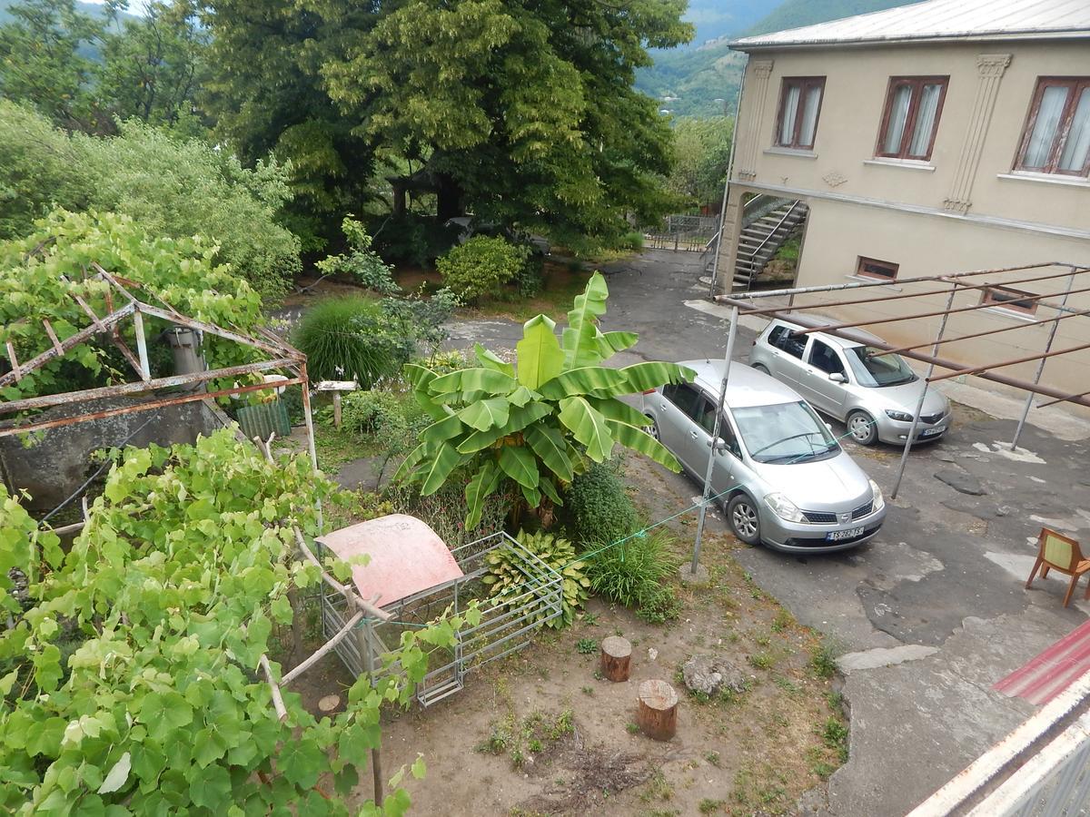 Savanna House Jvari Екстериор снимка